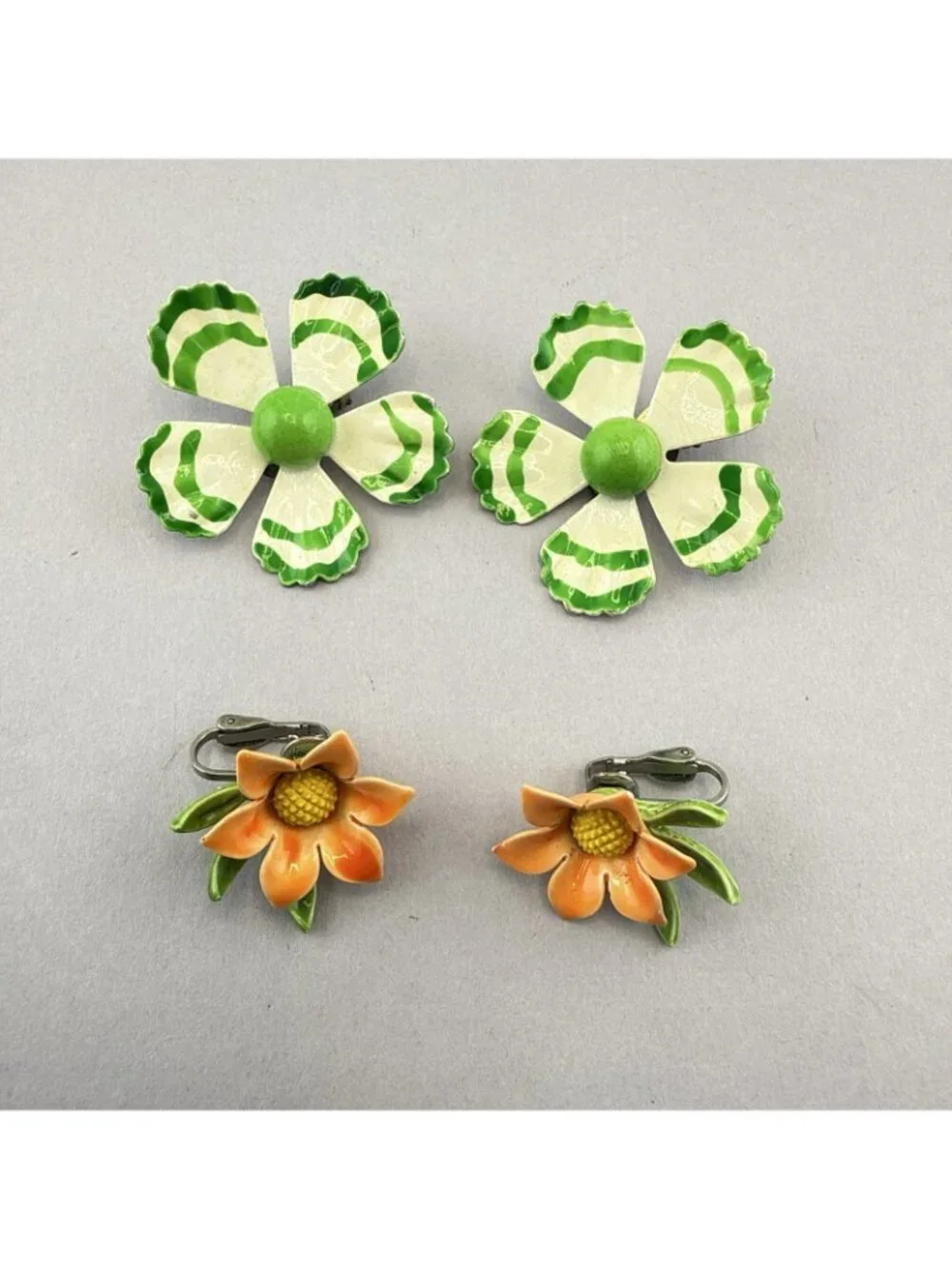 Vintage Flower Power Brooch Pin Lot Enamel Metal MOD MCM Retro 60s Earrings
